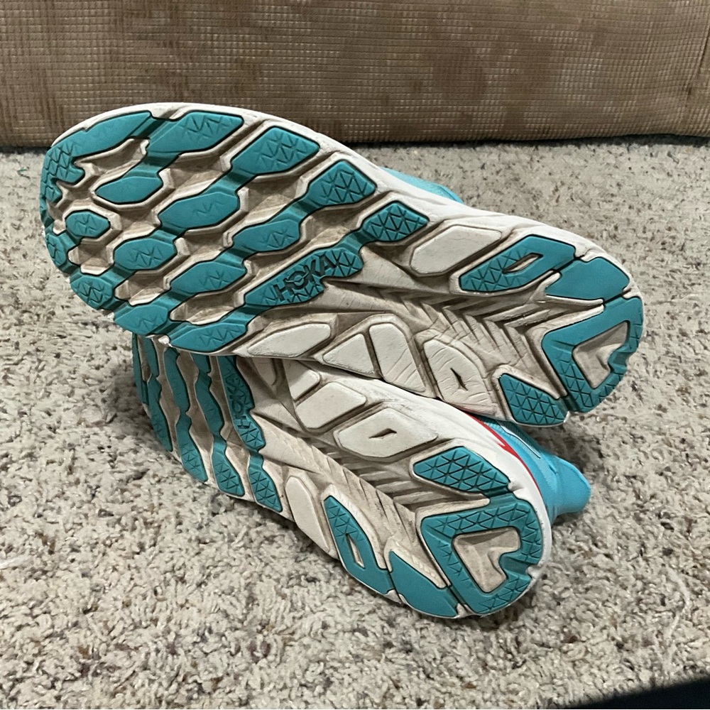 Hoka Women's Teal and Red Athletic Shoes 9B - Picture 12 of 13